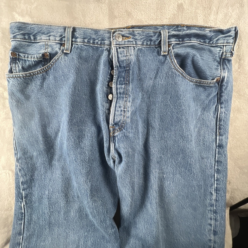 Vintage Levis Straight Fit Mens Jeans 42x36 Medium Wash Denim Button Fly Red Tab